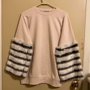 Gorgeous Zara Top with Fur